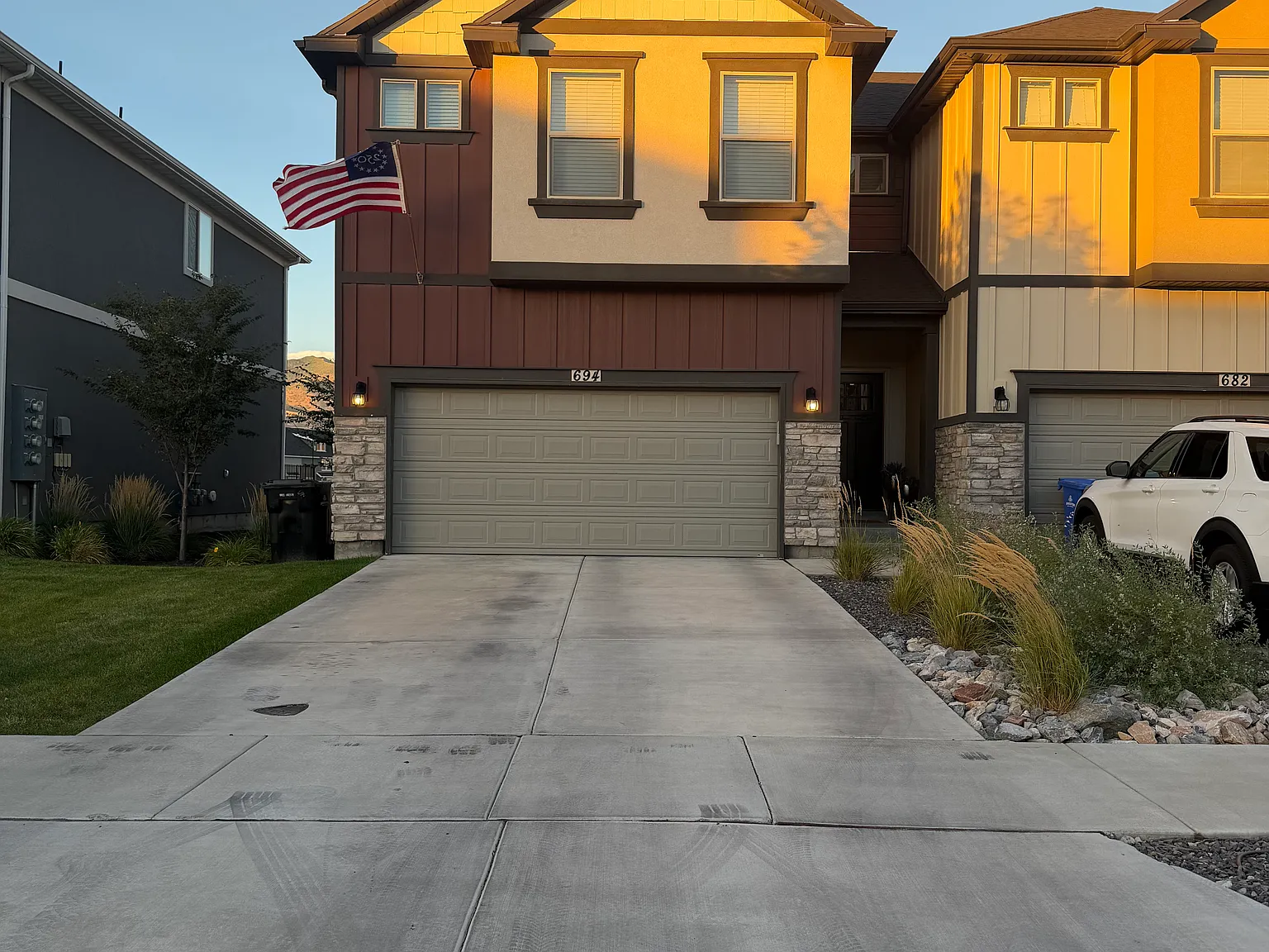 4 bed, 2.5 bath, 2277 sqft, $2,350 — Photo 3