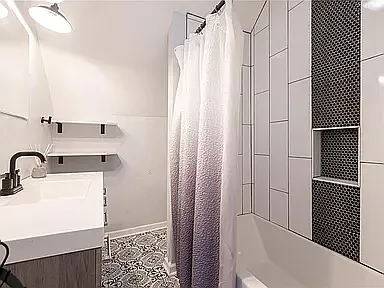 3814 Wayne Ave — Photo 25