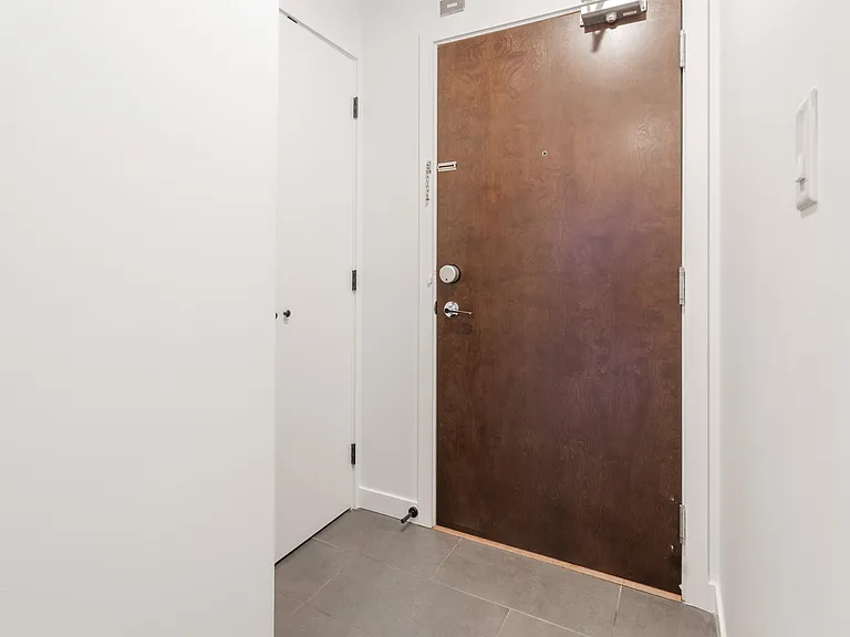 688 Abbott St #1003 — Photo 21