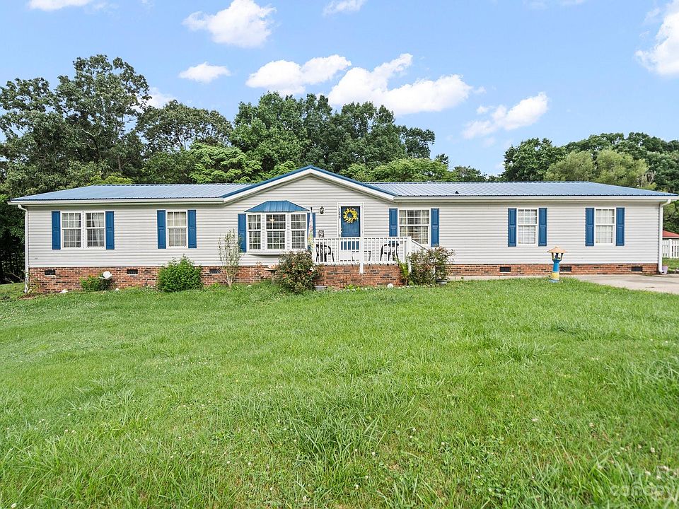 1st image of 156 Brandenburg Dr