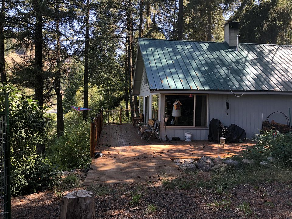 1st image of 471 Pine Cliff Dr