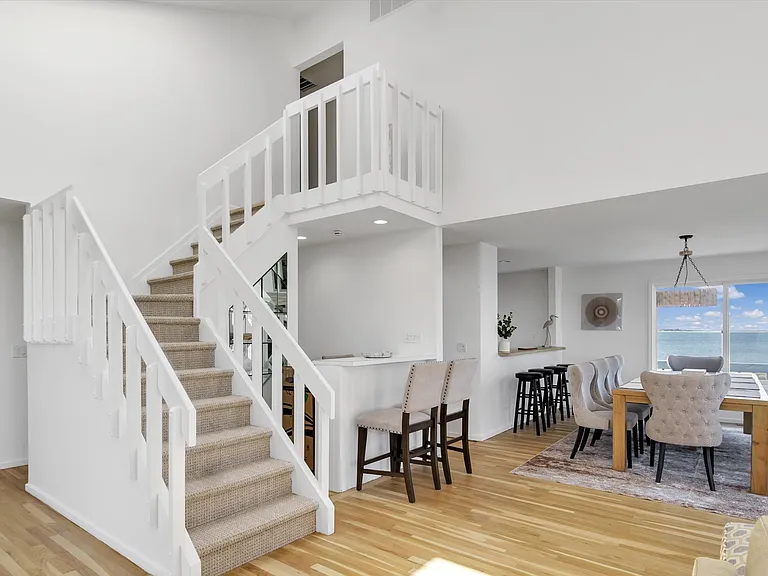 552 Dune Rd — Photo 19