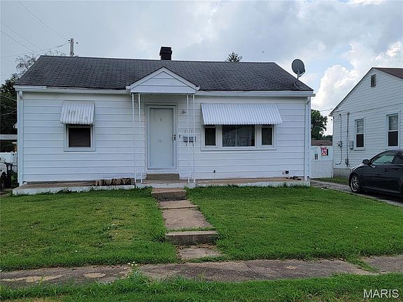 2nd image of 7316 Stolle St