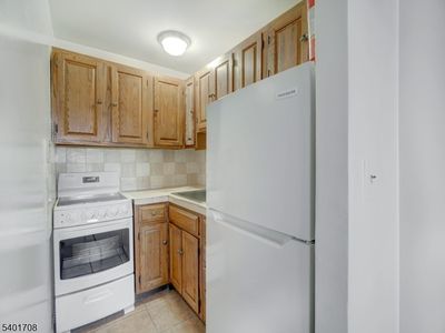 377 S Harrison St 16O #16O, East Orange, NJ, 07018