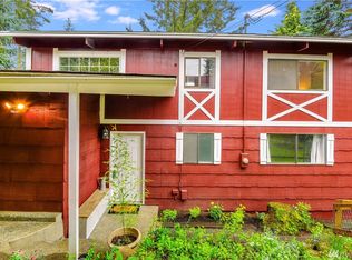 340 Melrose Dr, Camano Island, WA 98282