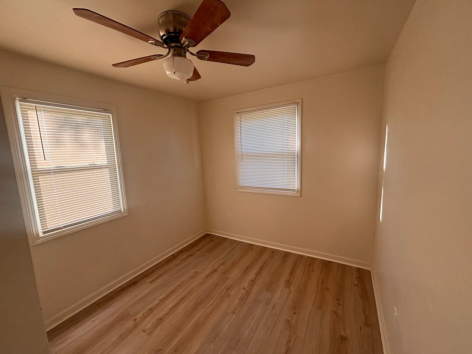 2 bed, 900 sqft, $1,250 — Photo 3