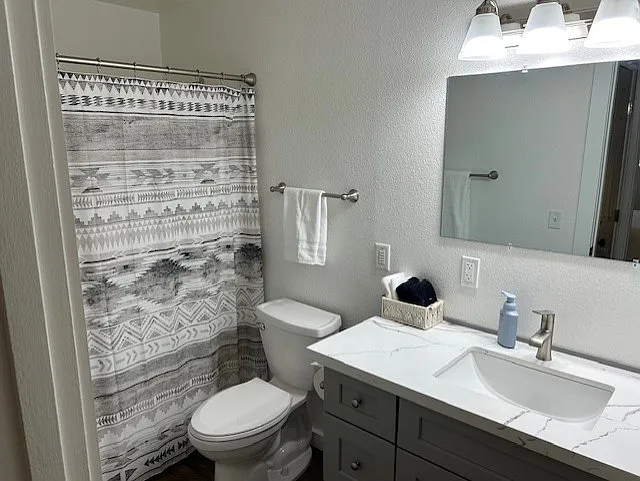 2 bed, 1100 sqft, $1,600 — Photo 3