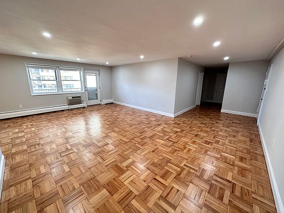 2nd image of 6010 Kennedy Blvd E APT 66