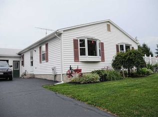 2560 Pond Rd, Lima, NY 14485