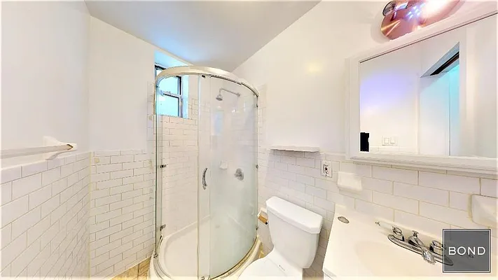 Rented by Bond New York | media 16