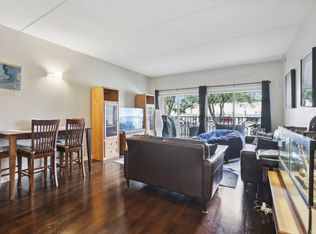 4625 W Lawrence Ave APT 202, Chicago, IL 60630