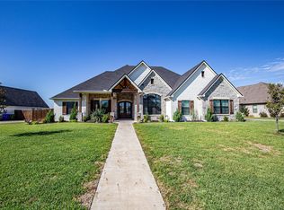 317 Champions Way, Mcgregor, TX 76657