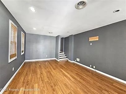 108 Penn St — Photo 6