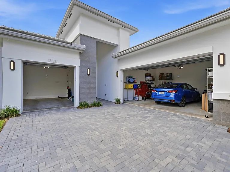 13128 Feathering Way — Photo 33