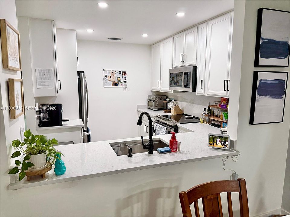 1st image of 11259 SW 88th St #204H