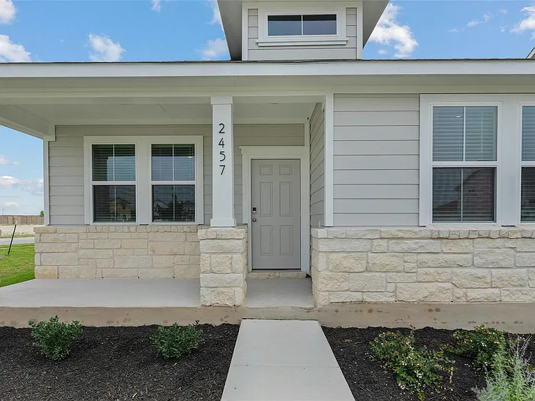 2457 Lucy Axel Ln — Photo 2