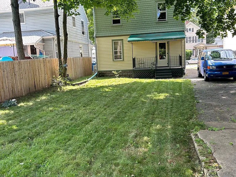 104 Elmendorf St — Photo 26