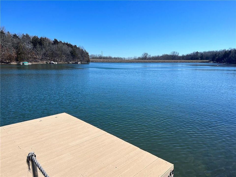 1st image of 70 SW Fishing Lake Dr