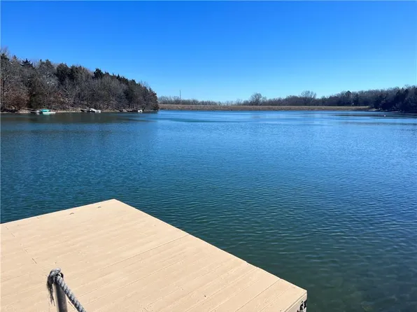 70 SW Fishing Lake Dr, Mound City, KS 66056