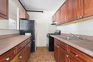 Rented by Safdie Realty Group