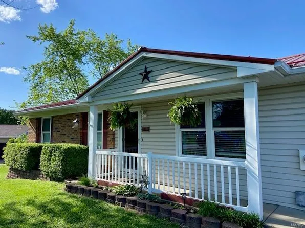 4775 Lori Ln, Hillsboro, MO 63050