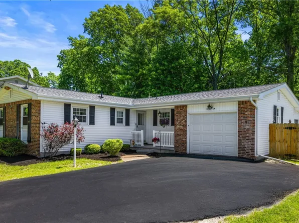 365 Brookshire Rd, Youngstown, NY 14174