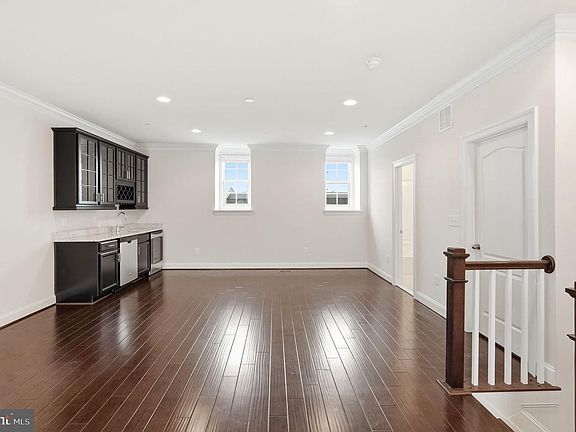 5th image of 608 Fair Winds Way #262A