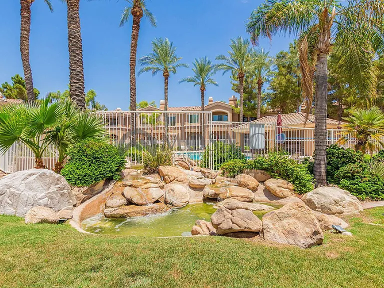 3800 S Cantabria Cir #1065 — Photo 33