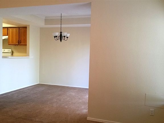 5th image of 505 Oppenheimer Dr #110211