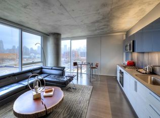 600 W Division St #2BR2BA, Chicago, IL 60610