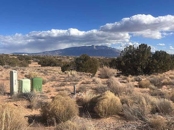 5th image of 5408 Bachmann Ct Ne