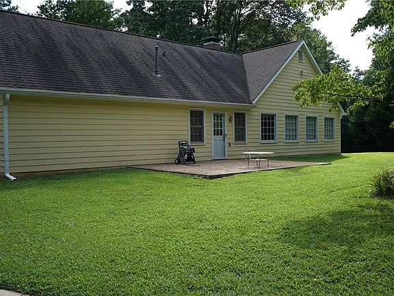 3rd image of 3925 Whitney Park Dr