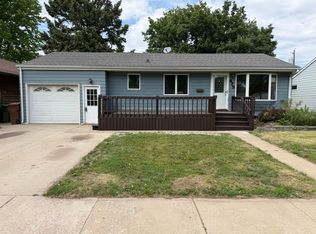 475 15th St SE, Huron, SD 57350