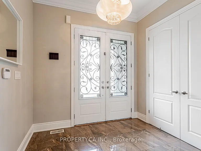 45 Marbrook St — Photo 3