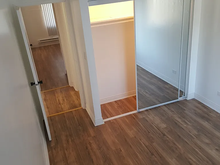 1851 N Green Ln N #2B — Photo 8
