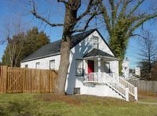 981 Rives St, Charlottesville, VA 22902