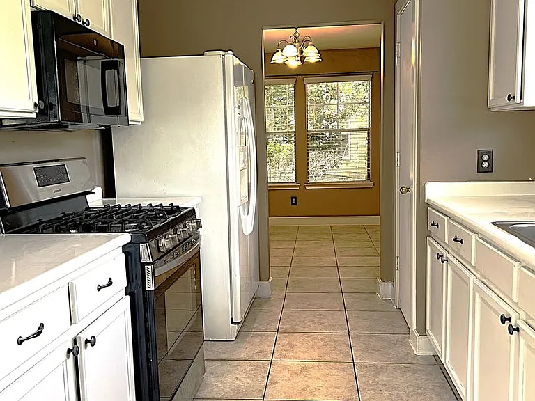 6819 Kingwood Glen Dr — Photo 8