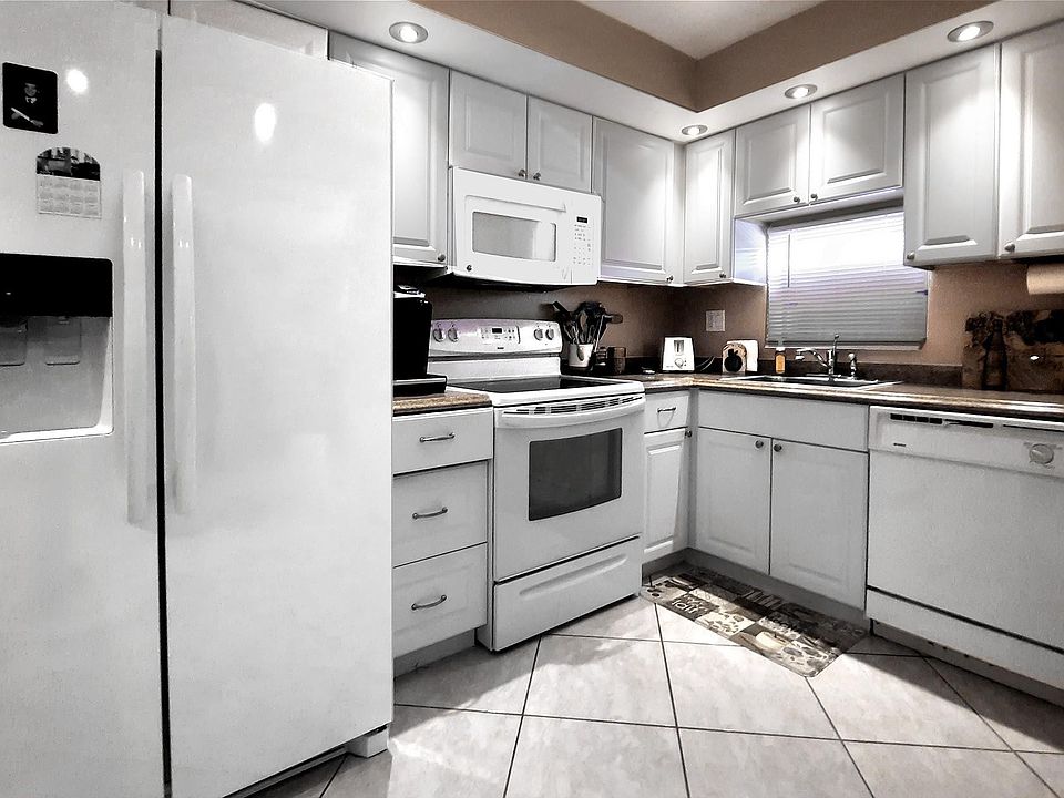 1st image of 9823 S Hollybrook Lake Drive #205