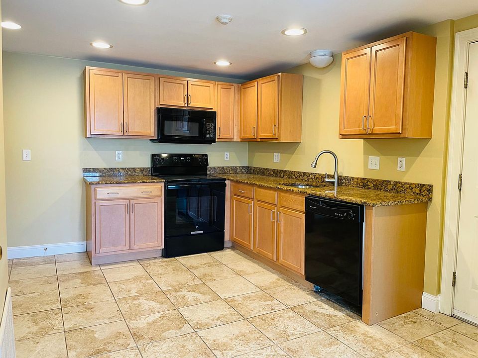 1st image of 163 Atwells Ave APT 2F