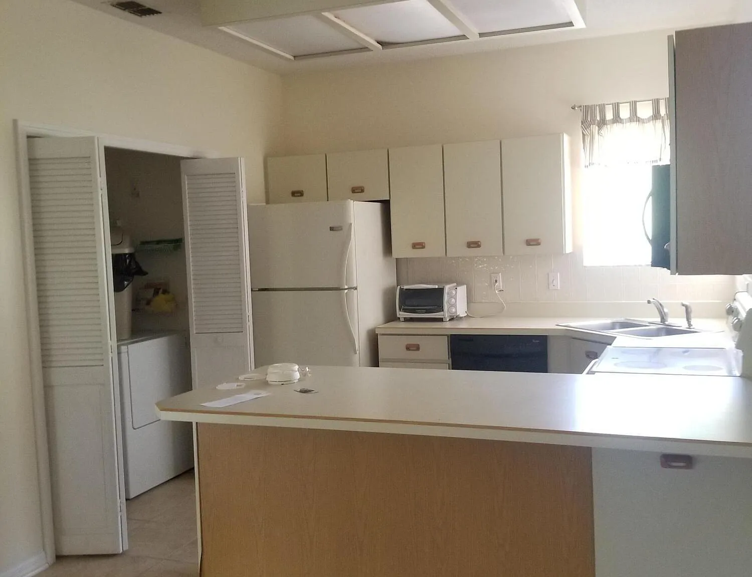 2 bed, 2.0 bath, 1300 sqft, $2,000 — Photo 4