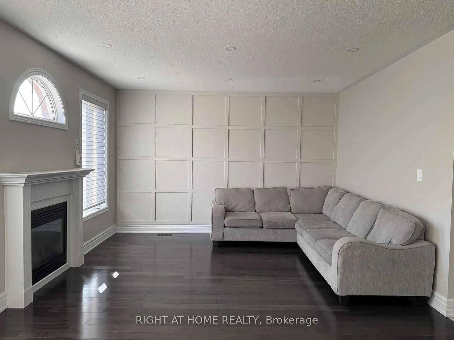 4 bed, $3,800 — Photo 3
