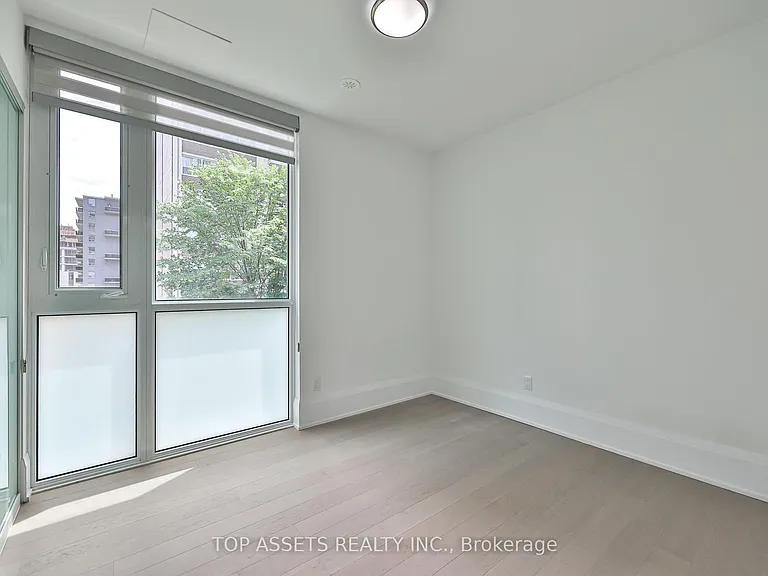 101 Erskine Ave #Townhouse 10 — Photo 35