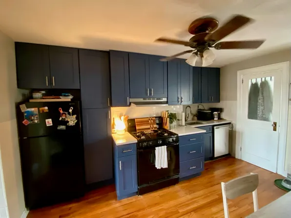 339 4th Street 3 image 3 of 14