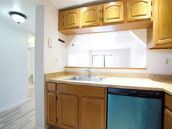 3rd image of 3400 Foxcroft Road #310