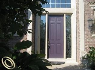 4722 Goodison Place Dr, Rochester, MI 48306