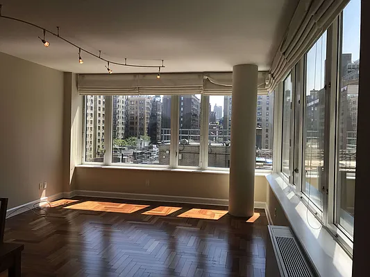 Rented by Kingstone Realty Inc | media 19