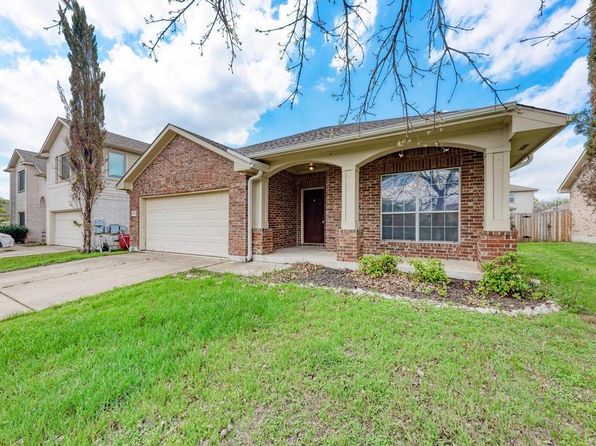 1124 Alexandria Way