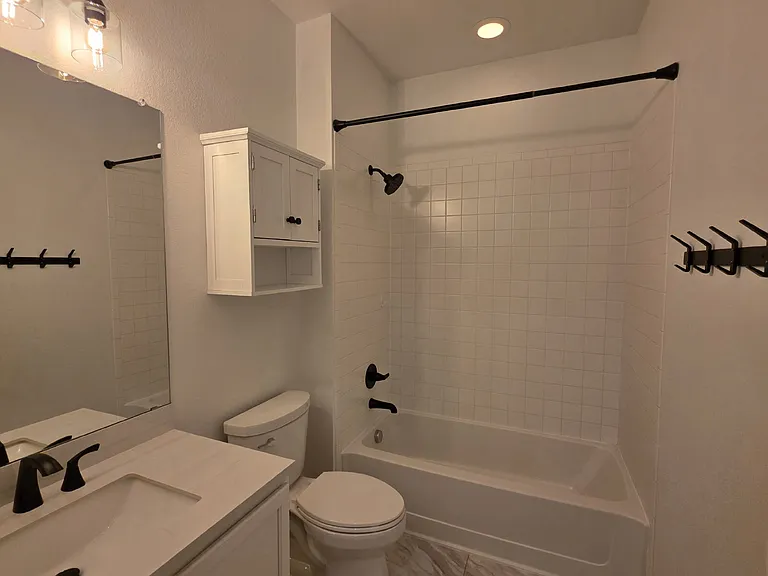 25606 E Bayaud Ave — Photo 29