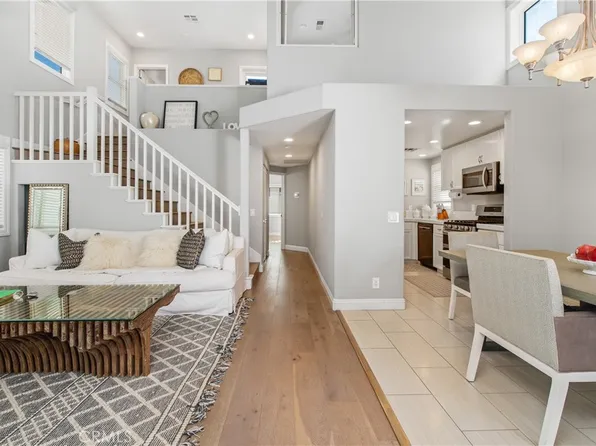 608 Poinsettia Ave #B, Corona Del Mar, CA 92625