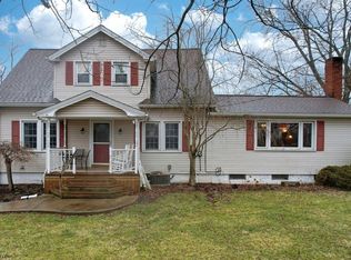 9815 Nichols Rd, Windham, OH 44288